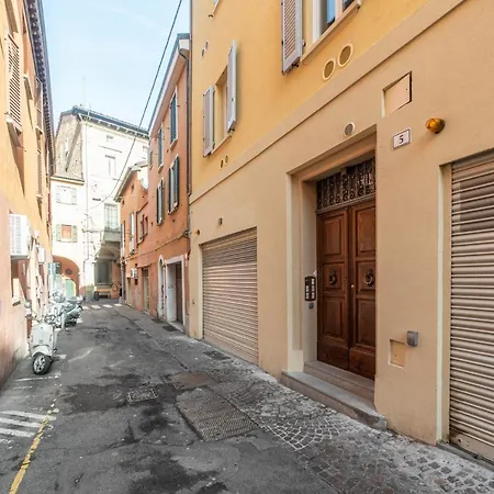 Housmart Caldarese 5 Bologna