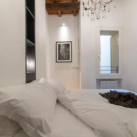 Housmart Caldarese 5 *